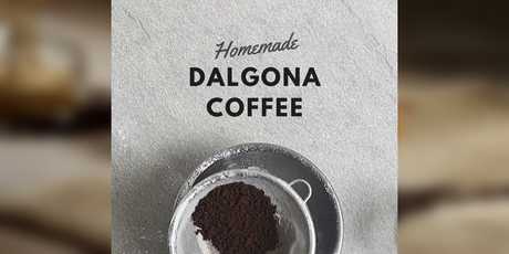 Membuat dalgona coffee